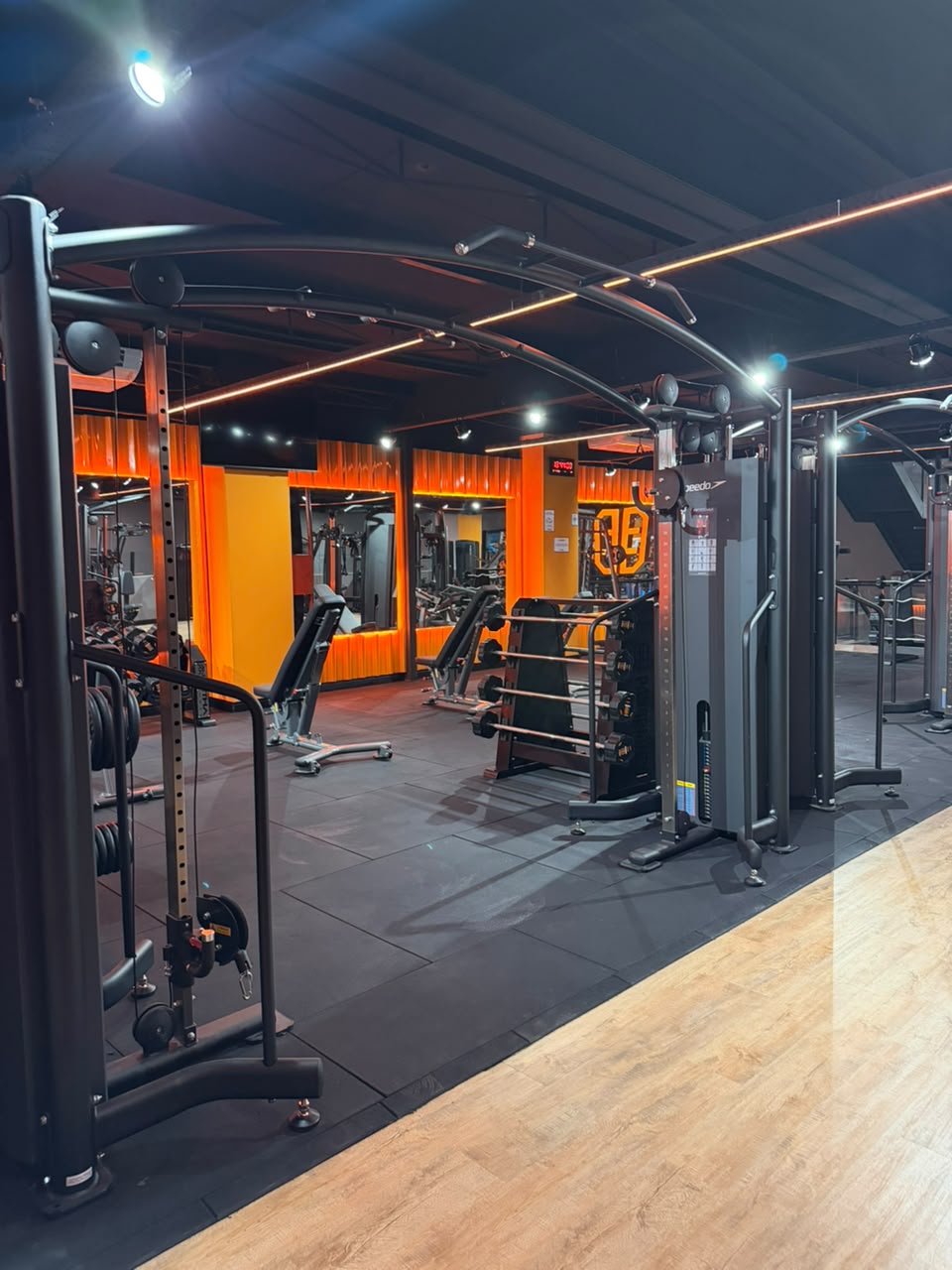 Interior da academia Panobianco Taquara